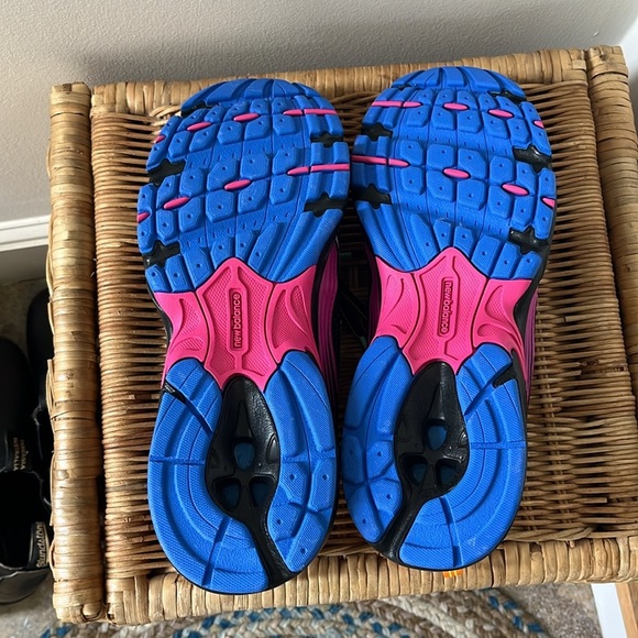 New Balance 530 Sneaker Neon Lights Size 9 Men’s or 10.5 Women’s NEW - Picture 8 of 13